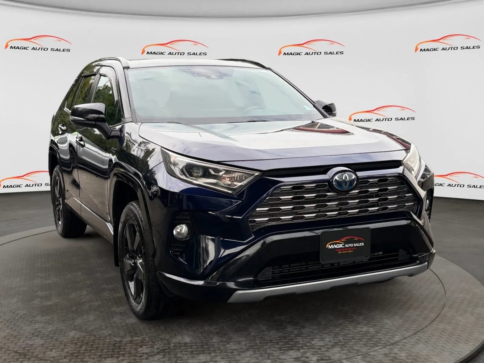 Used 2021 Toyota RAV4 XSE w/ XSE Grade Weather Package AWD/4WD image 5