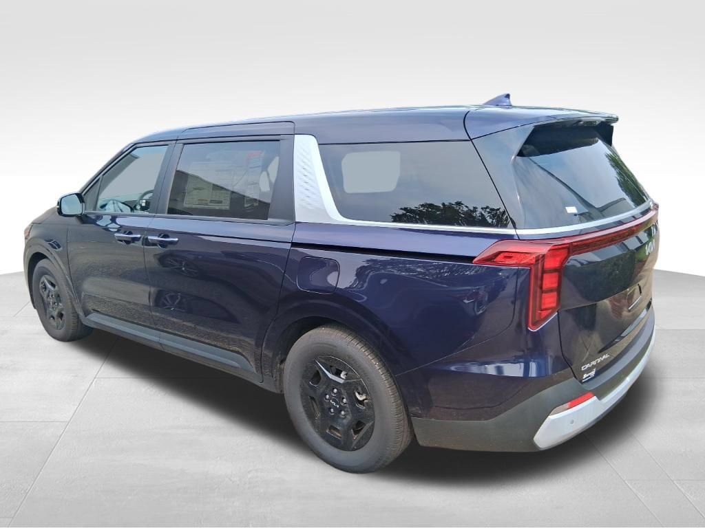 Certified 2026 Kia Carnival FWD image 14