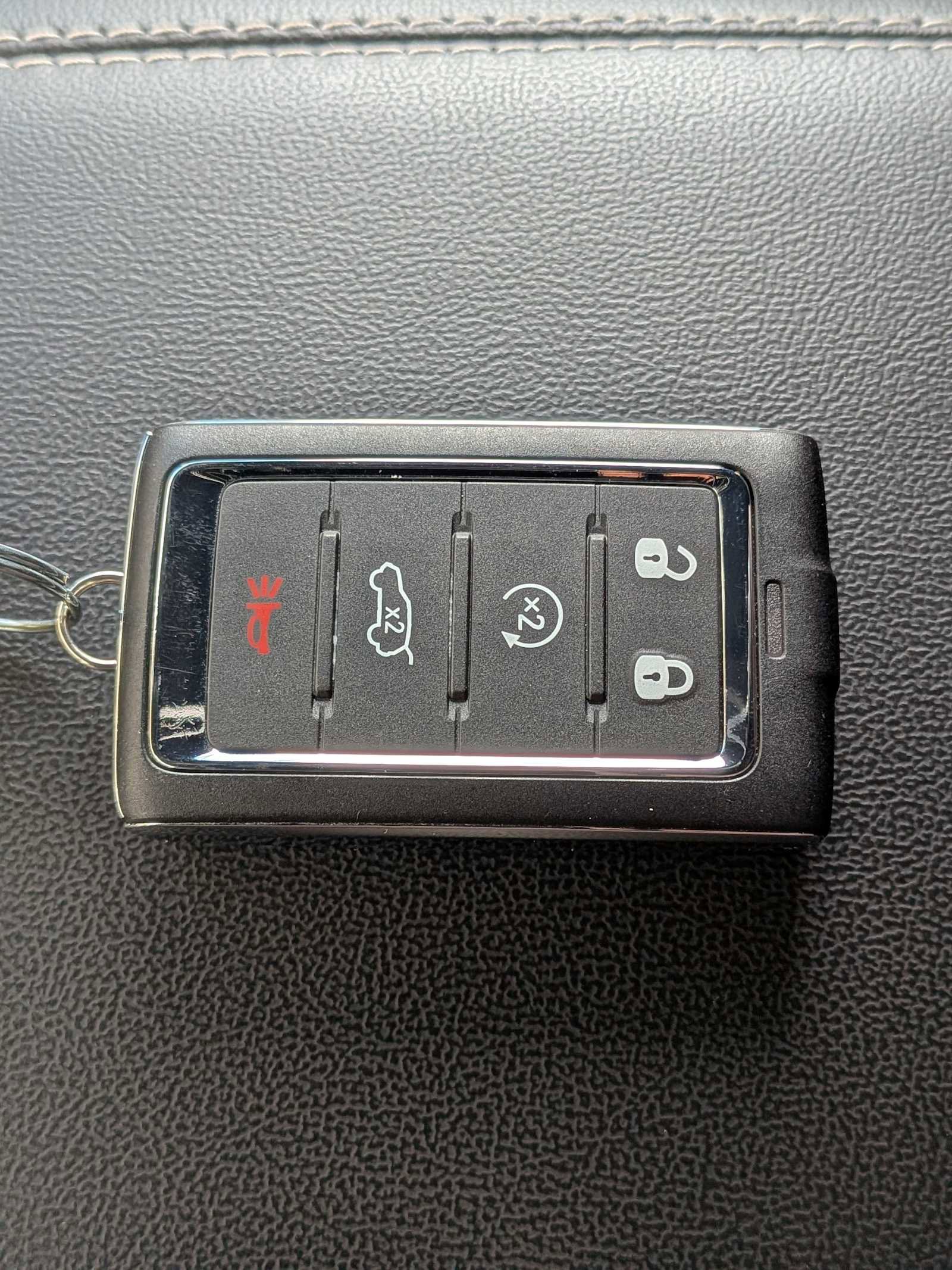 Used 2025 Jeep Grand Cherokee Laredo X w/ Luxury Tech Group I AWD/4WD image 50