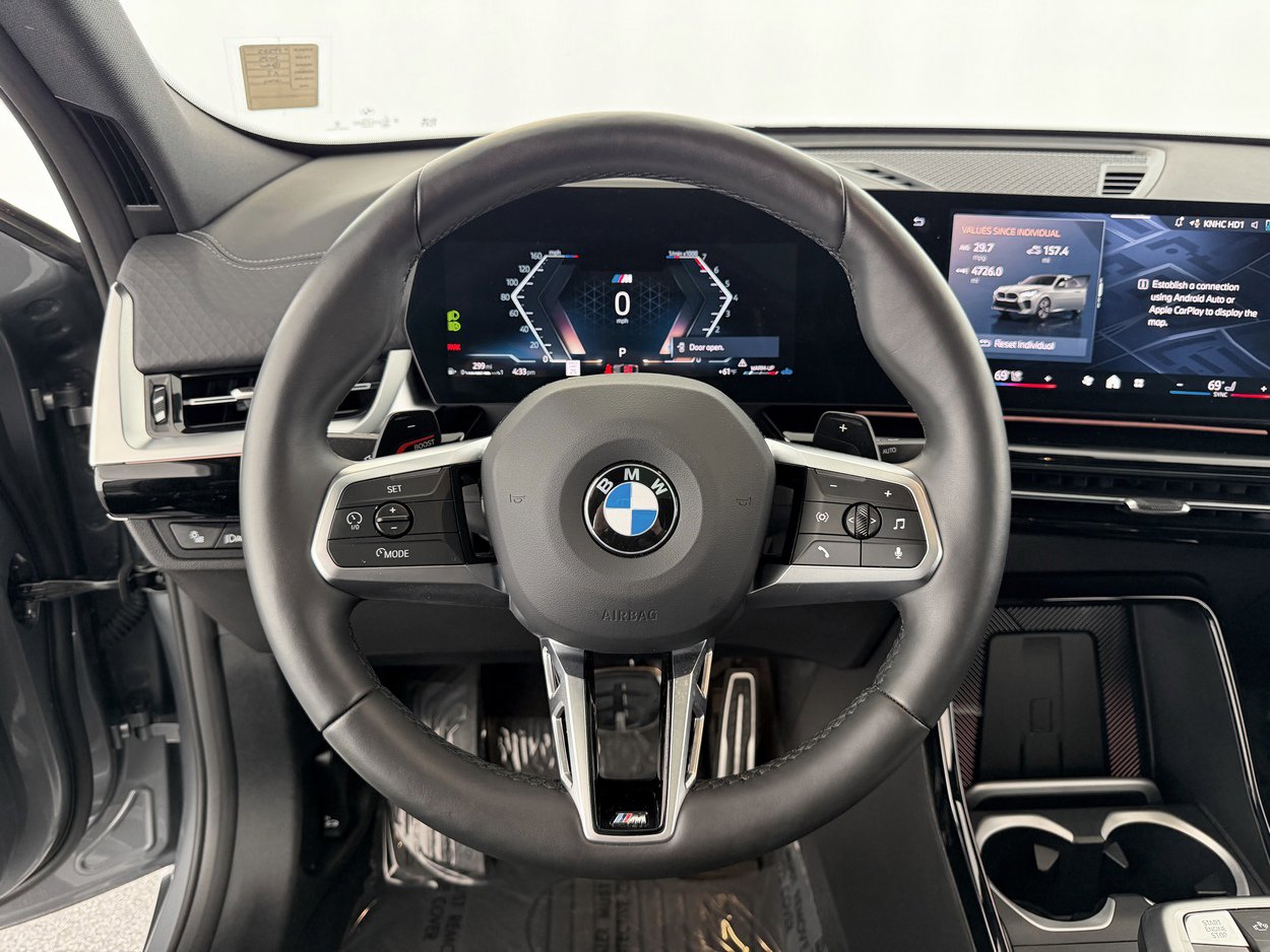 Used 2025 BMW X2 xDrive28i w/ M Sport Package image 9