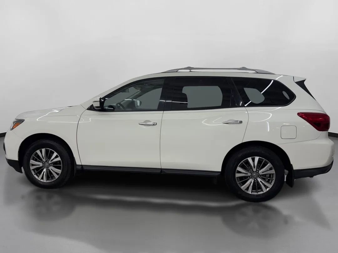 Used 2020 Nissan Pathfinder SV AWD/4WD image 5