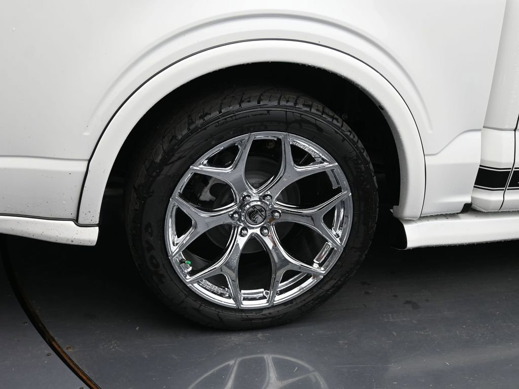 New 2025 Ford F150 Lariat w/ Equipment Group 502A High image 10