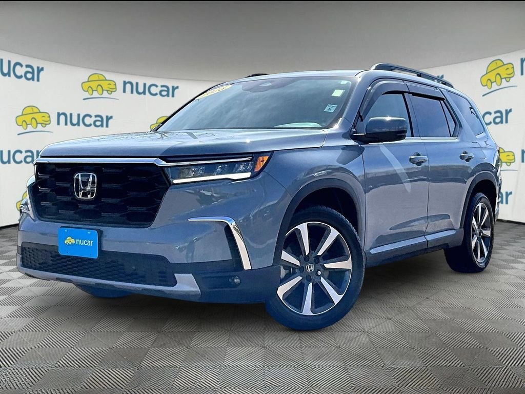 Used 2023 Honda Pilot Touring image 3