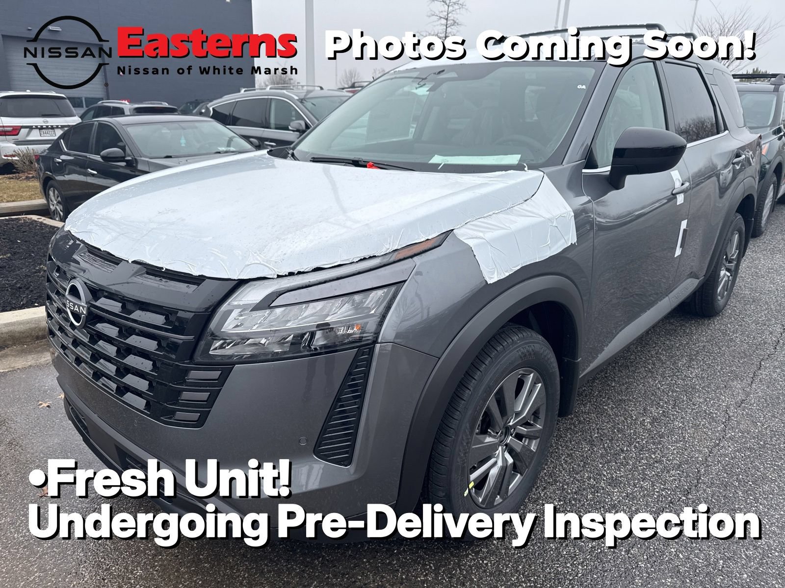 New 2025 Nissan Pathfinder SV w/ Black Appearance Package