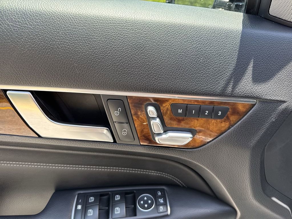 Used 2016 Mercedes-Benz E 400 Cabriolet image 40
