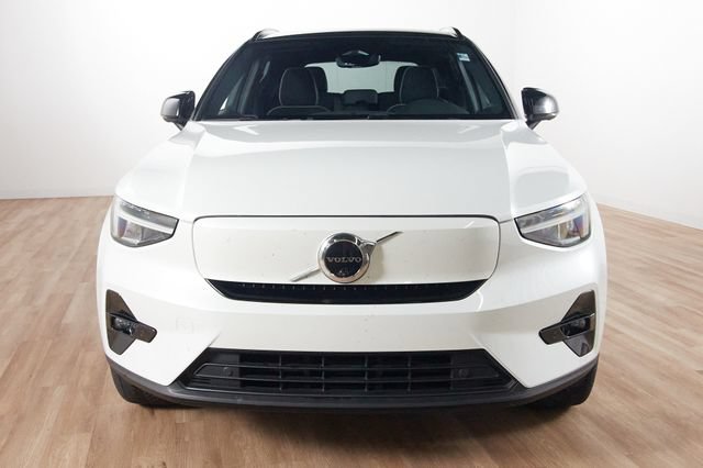Certified 2023 Volvo XC40 Recharge Plus AWD/4WD image 2