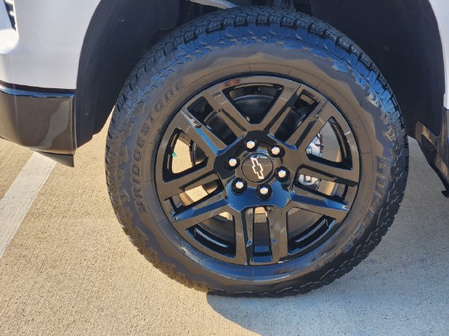Used 2025 Chevrolet Silverado 1500 LT Trail Boss w/ Convenience Package II AWD/4WD image 16