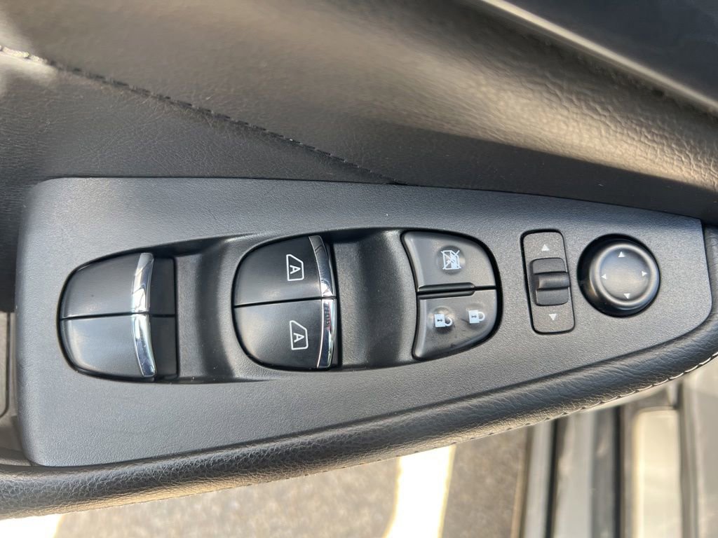 Certified 2023 Nissan Maxima Platinum w/ Sport Mat Group FWD image 48