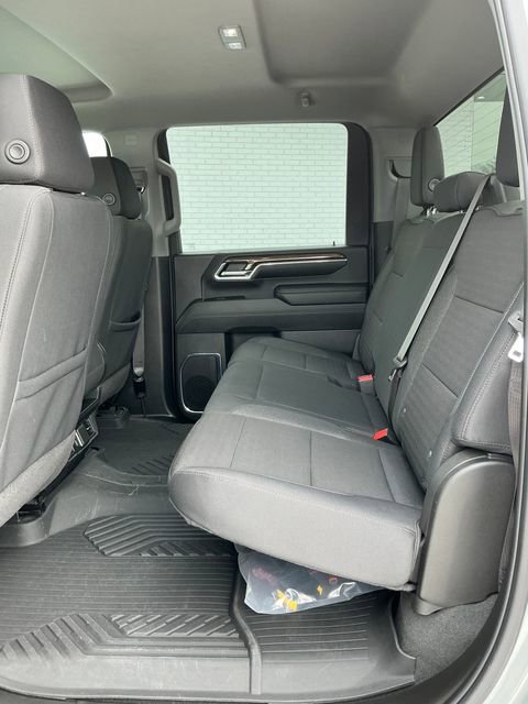 Used 2024 Chevrolet Silverado 2500 LT image 12