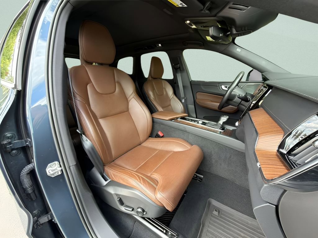 Used 2021 Volvo XC60 T6 Inscription w/ Advanced Package AWD/4WD image 23