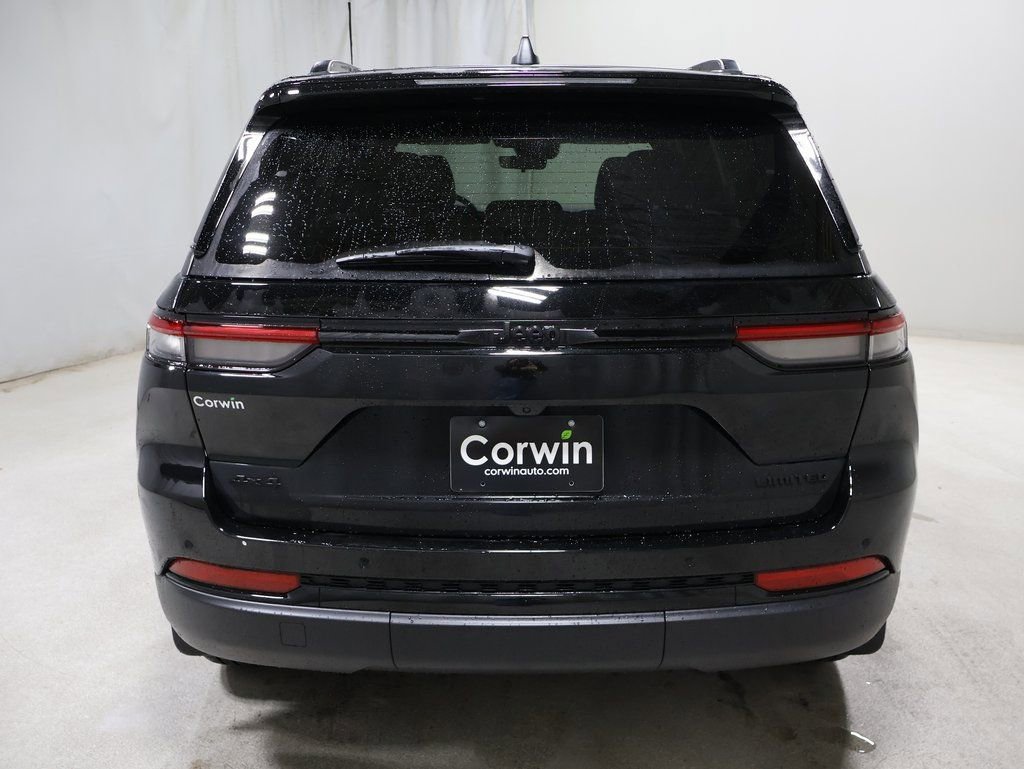 New 2025 Jeep Grand Cherokee Limited w/ Black Appearance Package image 5