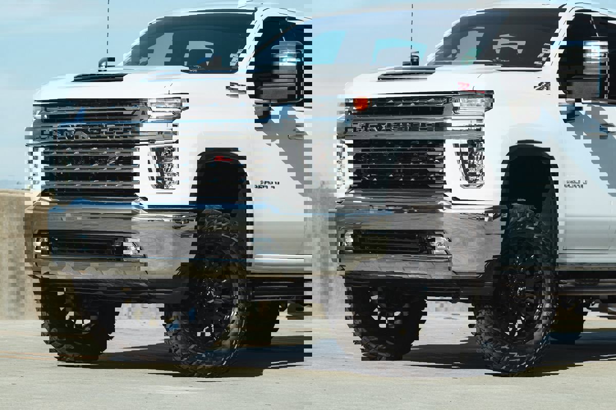 Used 2023 Chevrolet Silverado 2500 LTZ w/ Gooseneck/5TH Wheel Package image 7