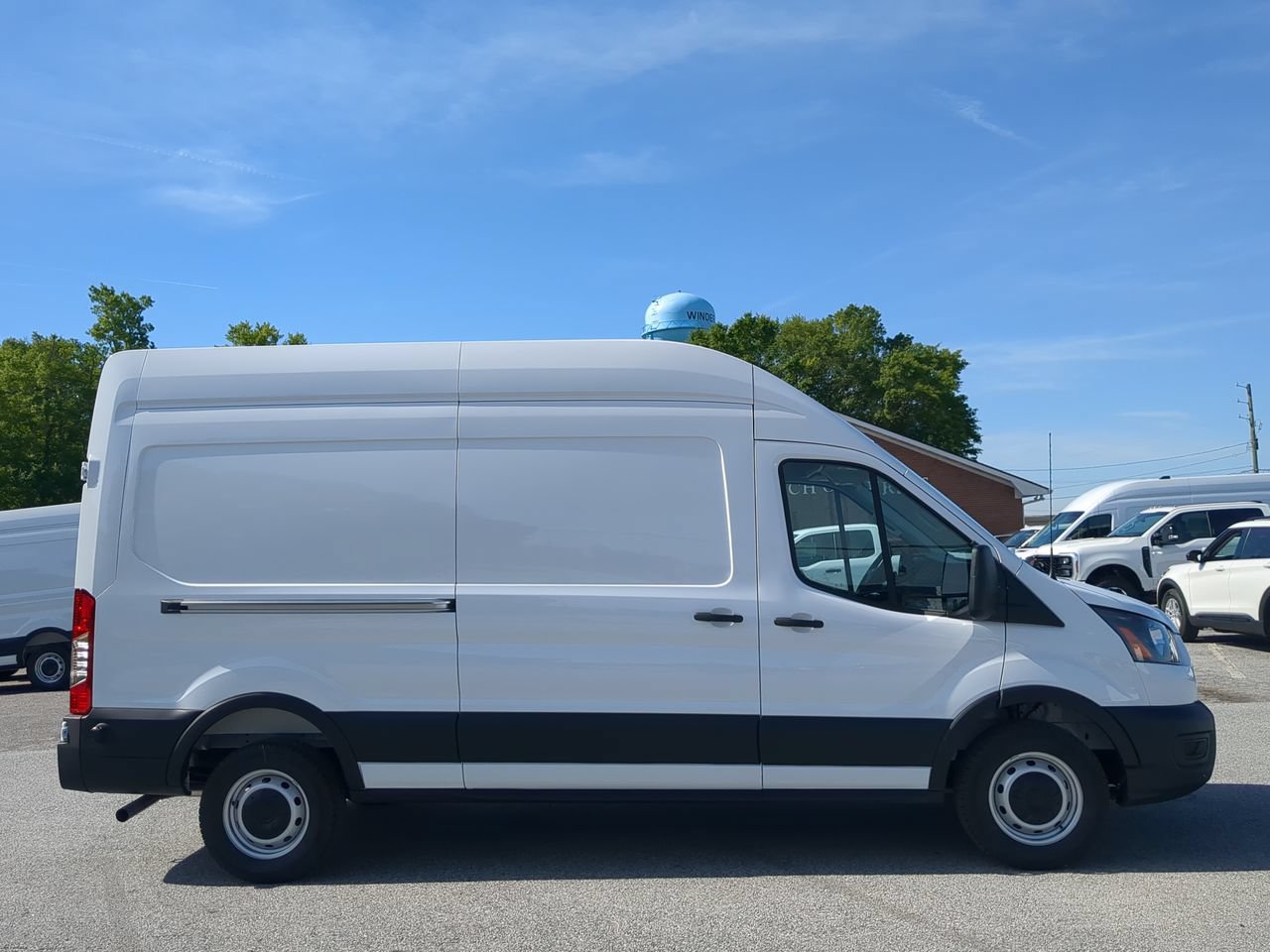New 2026 Ford Transit 250 148 High Roof RWD image 2