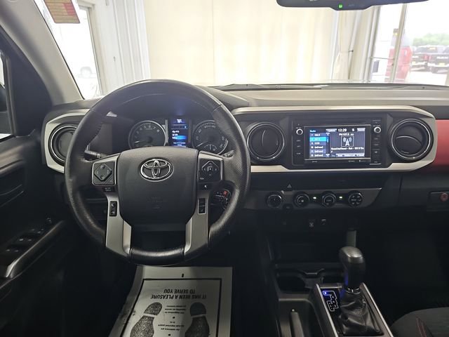 Used 2019 Toyota Tacoma SR5 AWD/4WD image 13