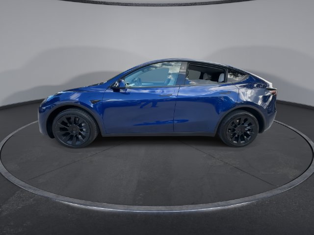 Used 2024 Tesla Model Y Long Range AWD/4WD image 5