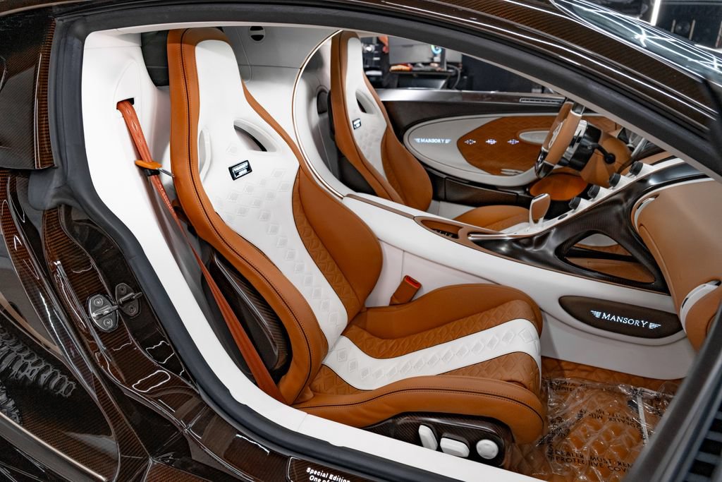 Used 2020 Bugatti Chiron AWD/4WD image 16