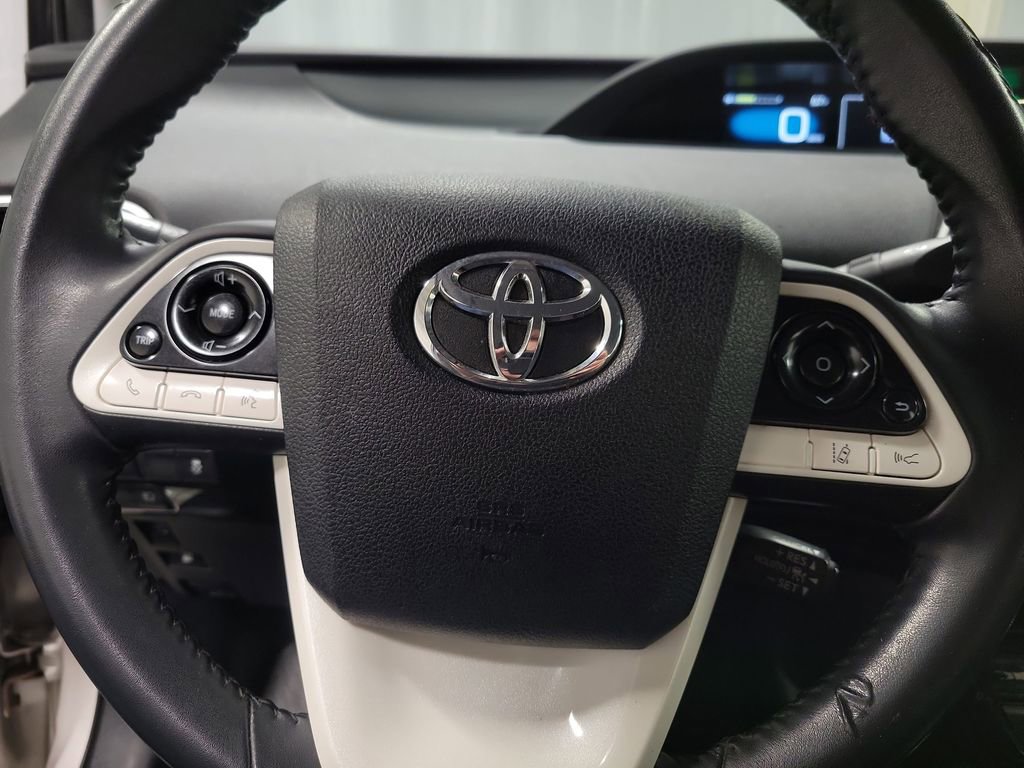 Used 2018 Toyota Prius Prime Plus image 17