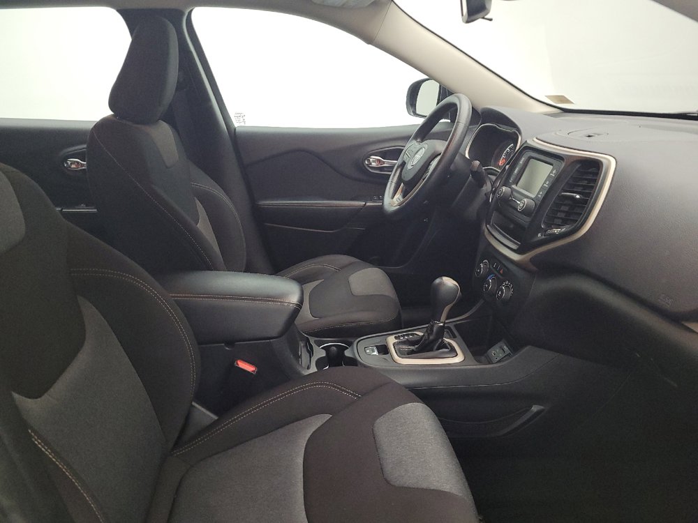 Used 2014 Jeep Cherokee Sport FWD image 21