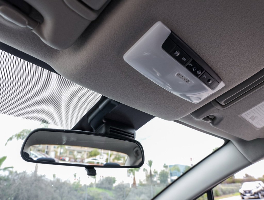 New 2025 Nissan Versa SV image 31