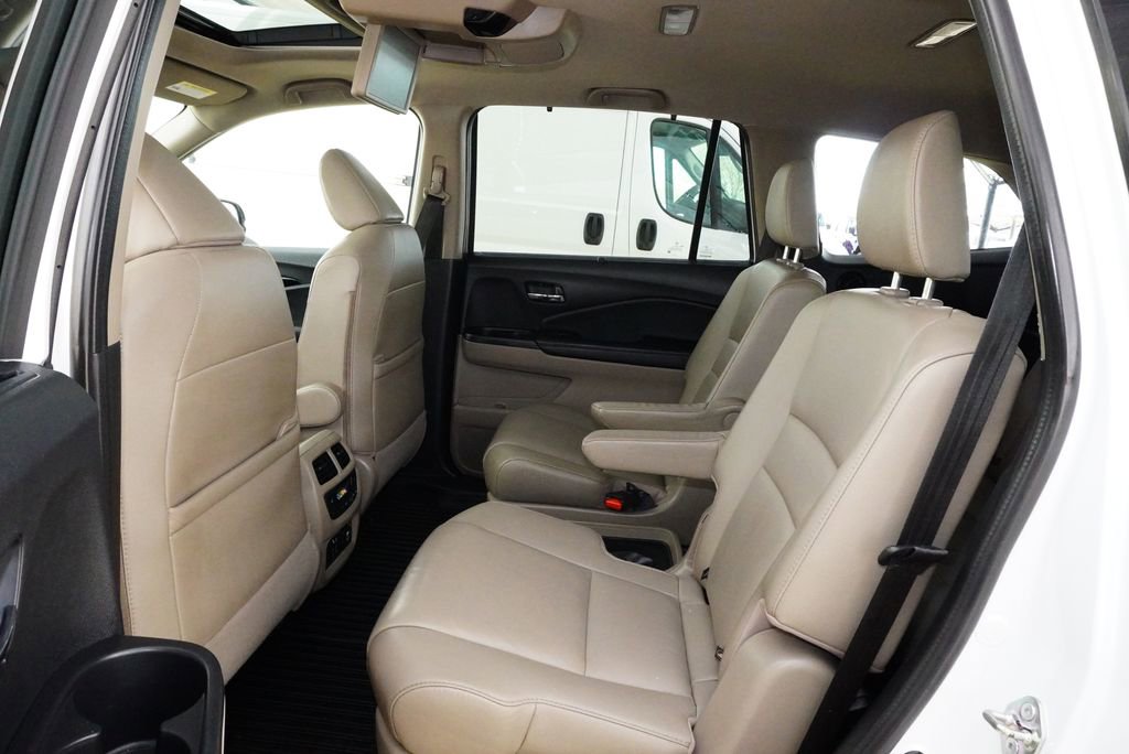 Used 2020 Honda Pilot Touring image 30