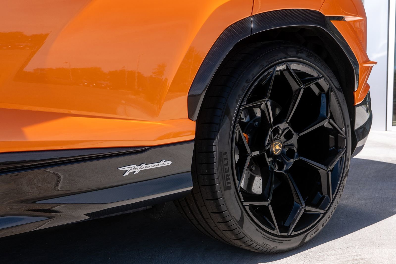Used 2024 Lamborghini Urus Performante image 9