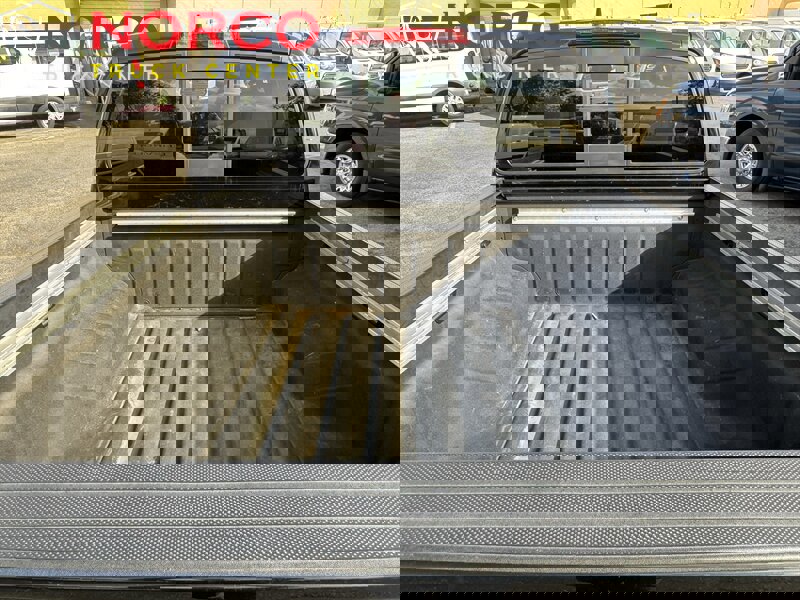 Used 2022 Nissan Frontier SV image 14