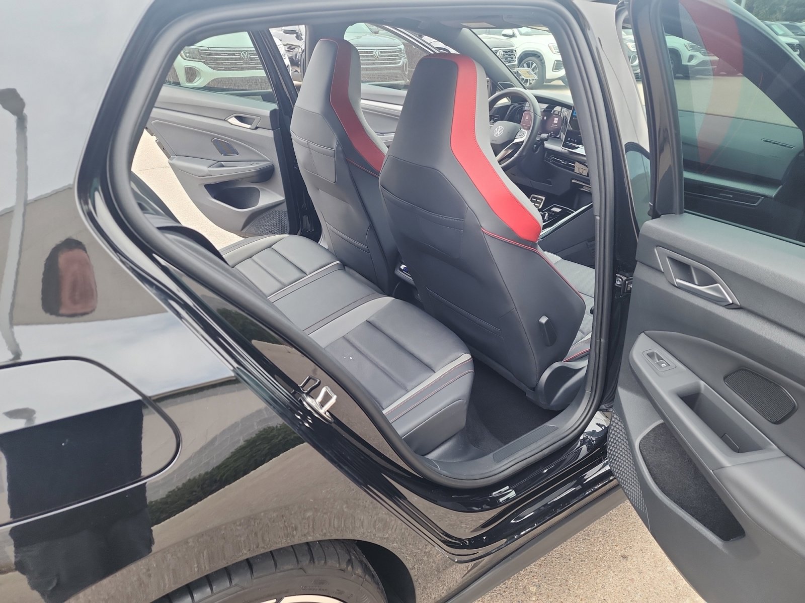 Certified 2025 Volkswagen GTI Autobahn FWD image 18