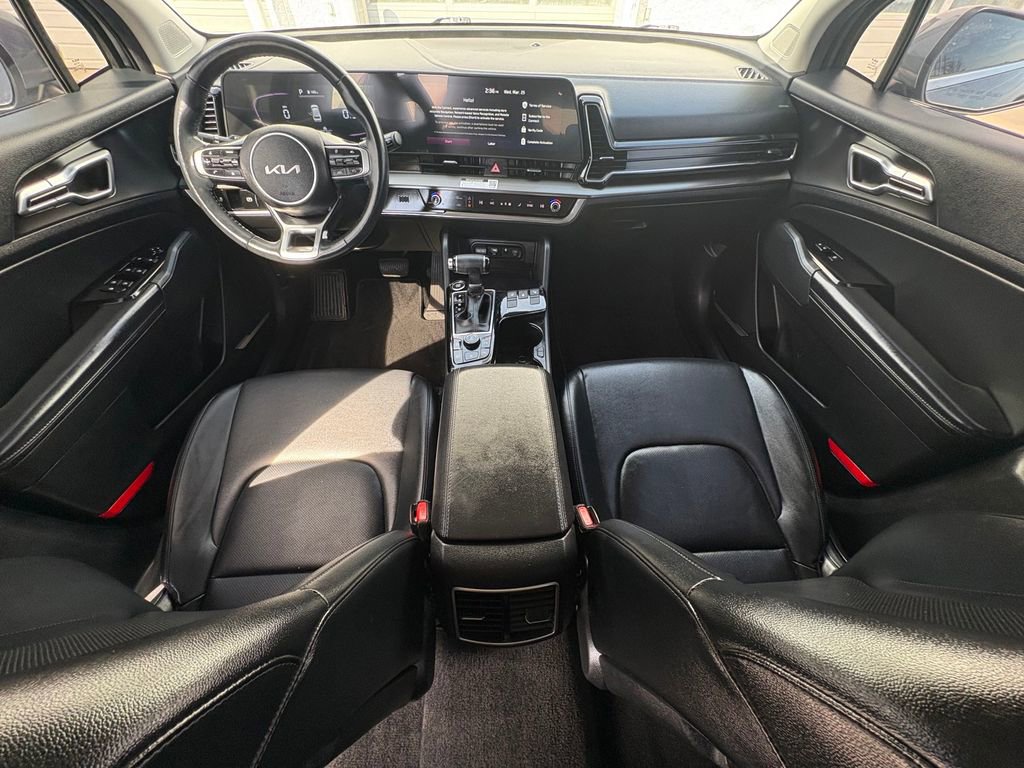 Used 2023 Kia Sportage EX image 19