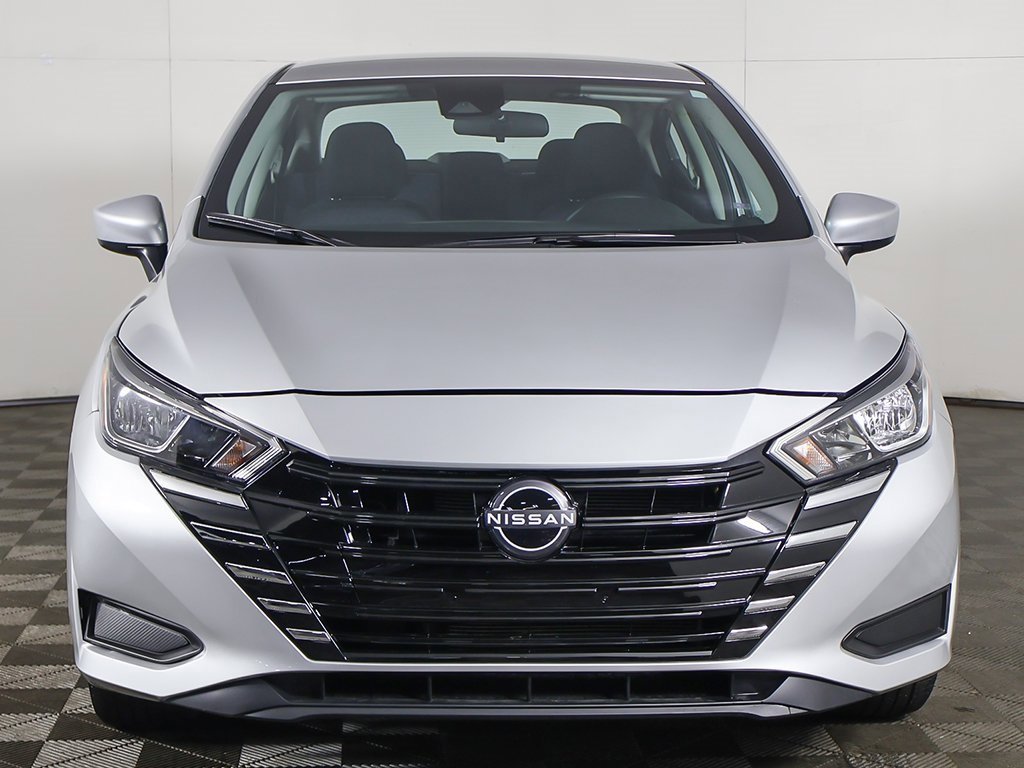 Used 2024 Nissan Versa SV w/ Trunk Package image 8