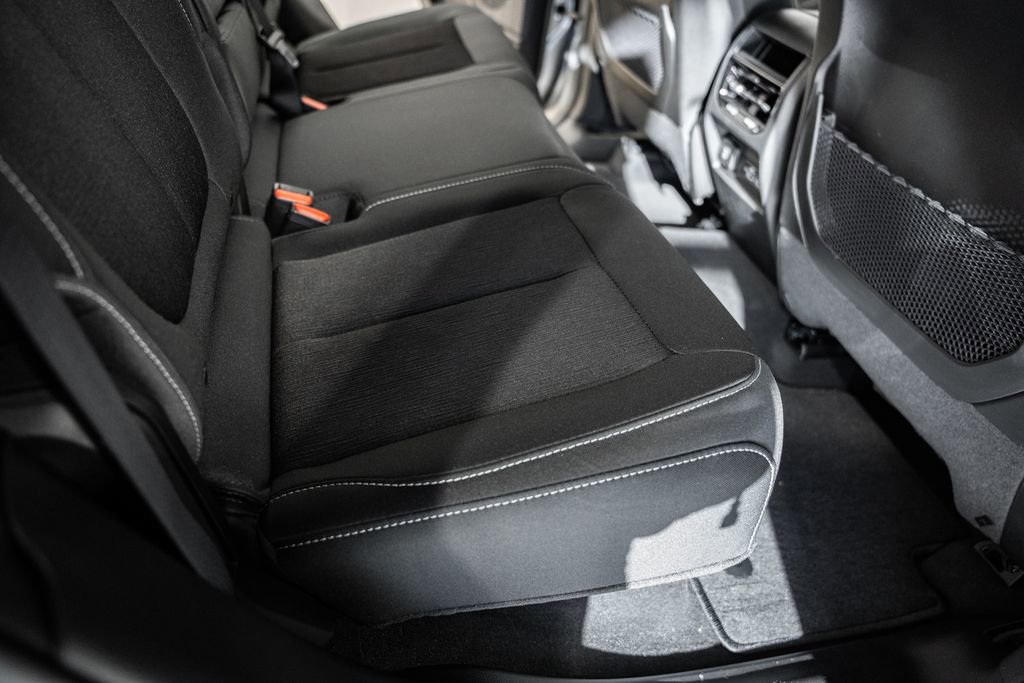 New 2025 Jeep Grand Cherokee Laredo X w/ Luxury Tech Group I image 31