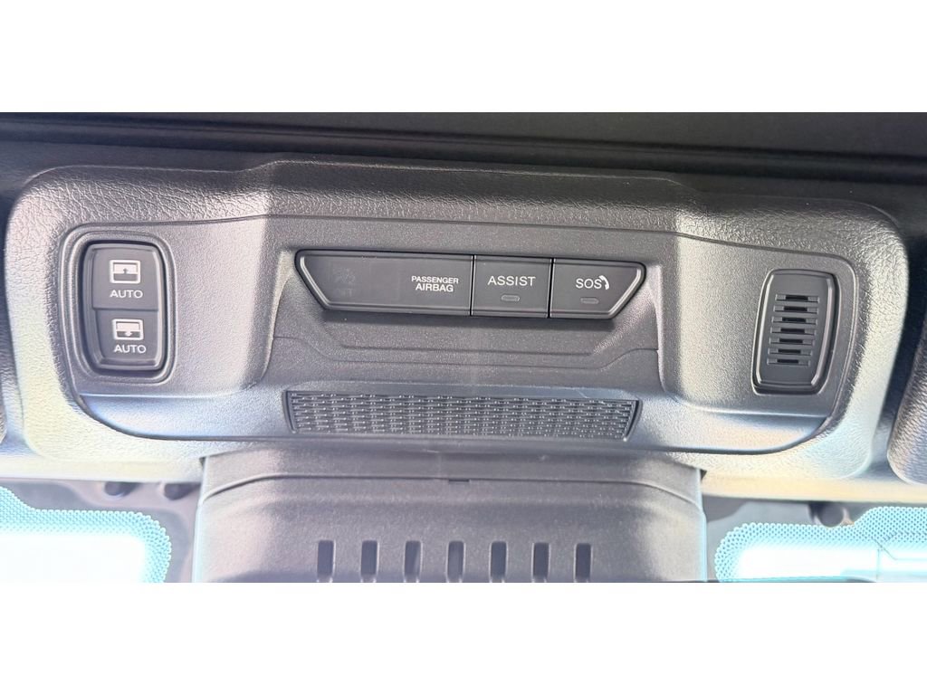 New 2026 Jeep Wrangler Unlimited Sahara AWD/4WD image 15