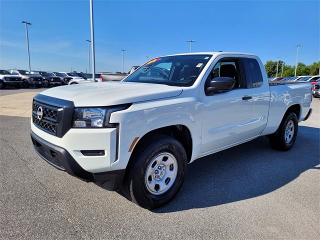 Used 2024 Nissan Frontier S w/ S Utility Package image 3