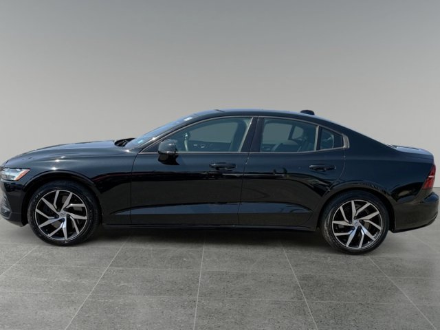 Used 2020 Volvo S60 T6 Momentum w/ Protection Package AWD/4WD image 3