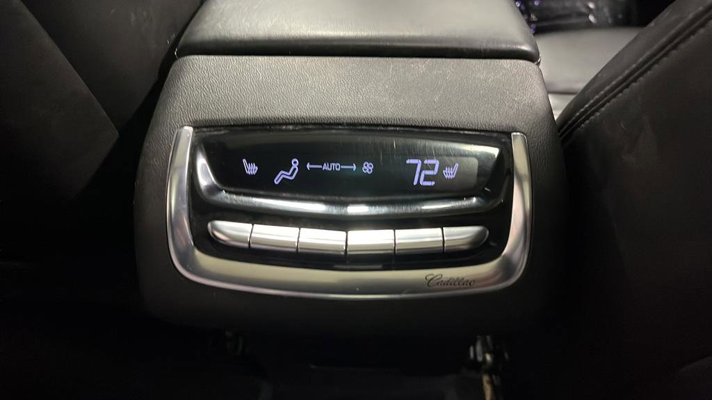 Used 2021 Cadillac XT6 Sport w/ Platinum Package AWD/4WD image 38