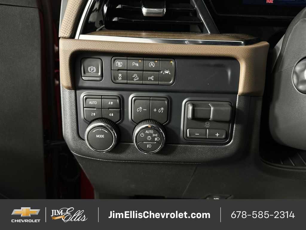 New 2026 Chevrolet Tahoe High Country w/ Sun And Tow Package image 24