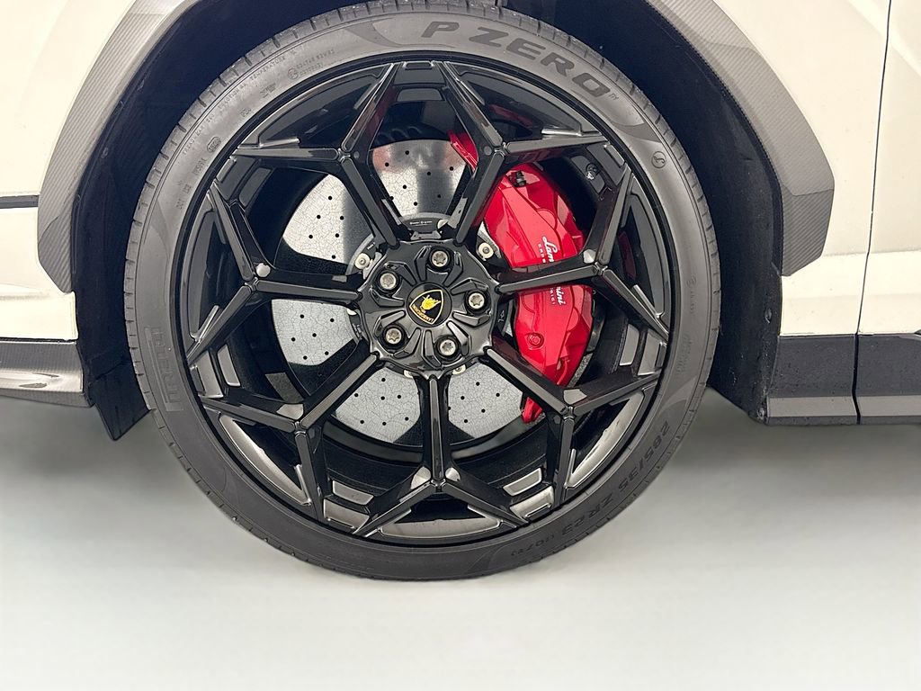 Used 2024 Lamborghini Urus Performante AWD/4WD image 33