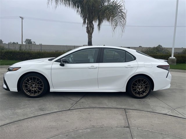 Used 2023 Toyota Camry SE image 5