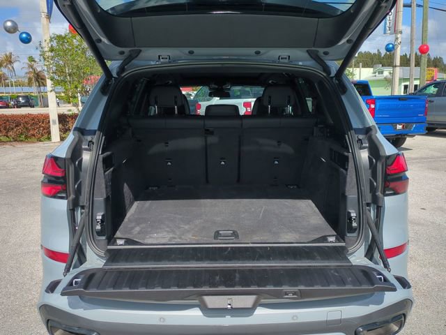 Used 2025 BMW X5 sDrive40i w/ M Sport Package image 13