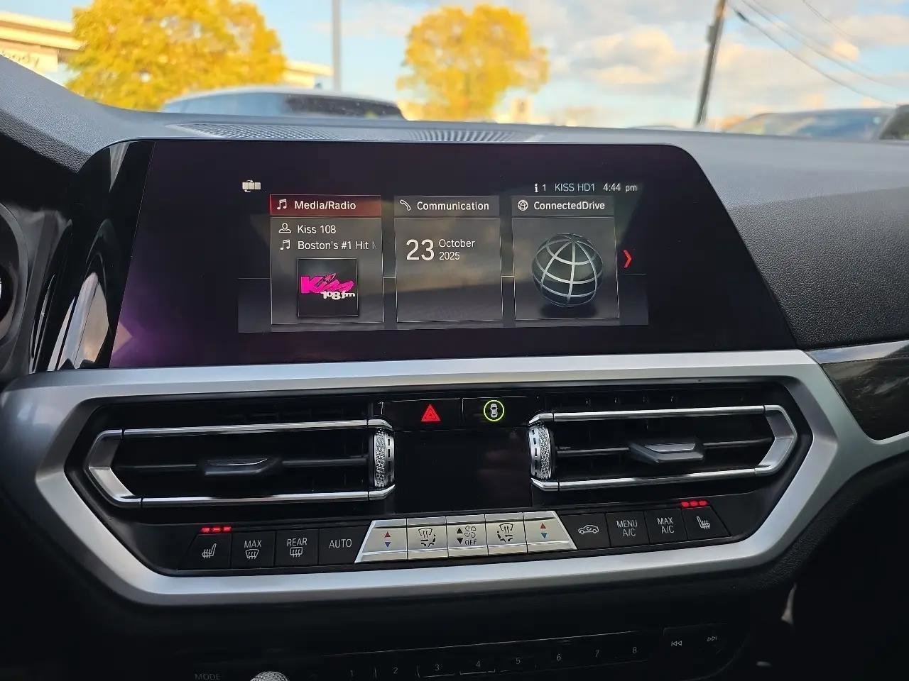 Used 2019 BMW 330i xDrive Sedan w/ Driving Assistance Package image 47