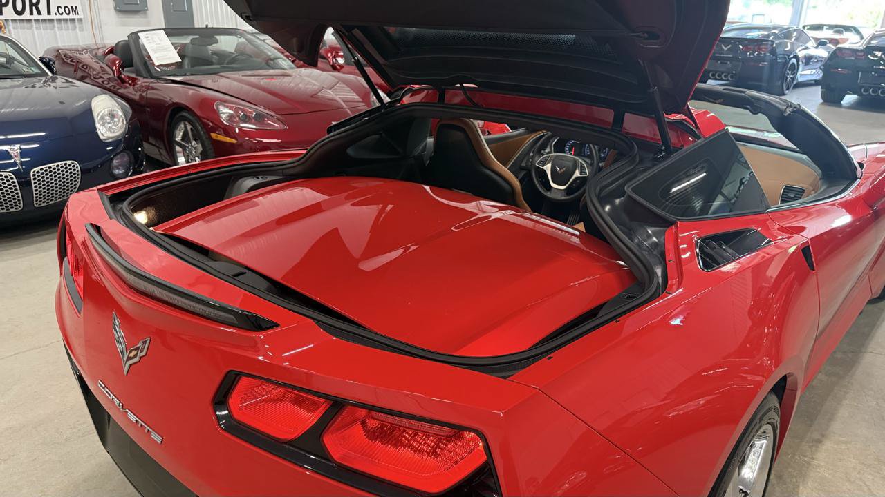 Used 2014 Chevrolet Corvette Stingray Coupe w/ 3LT Preferred Equipment Group RWD image 9