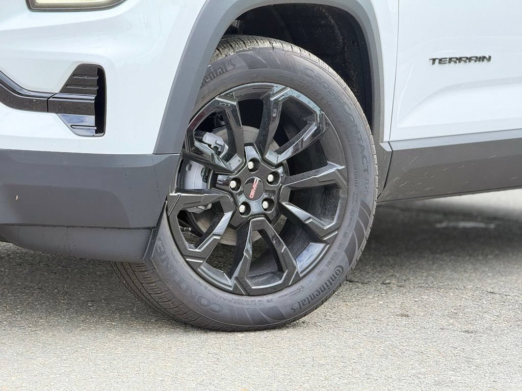 New 2027 GMC Terrain Elevation w/ Elevation Premium Package AWD/4WD image 2