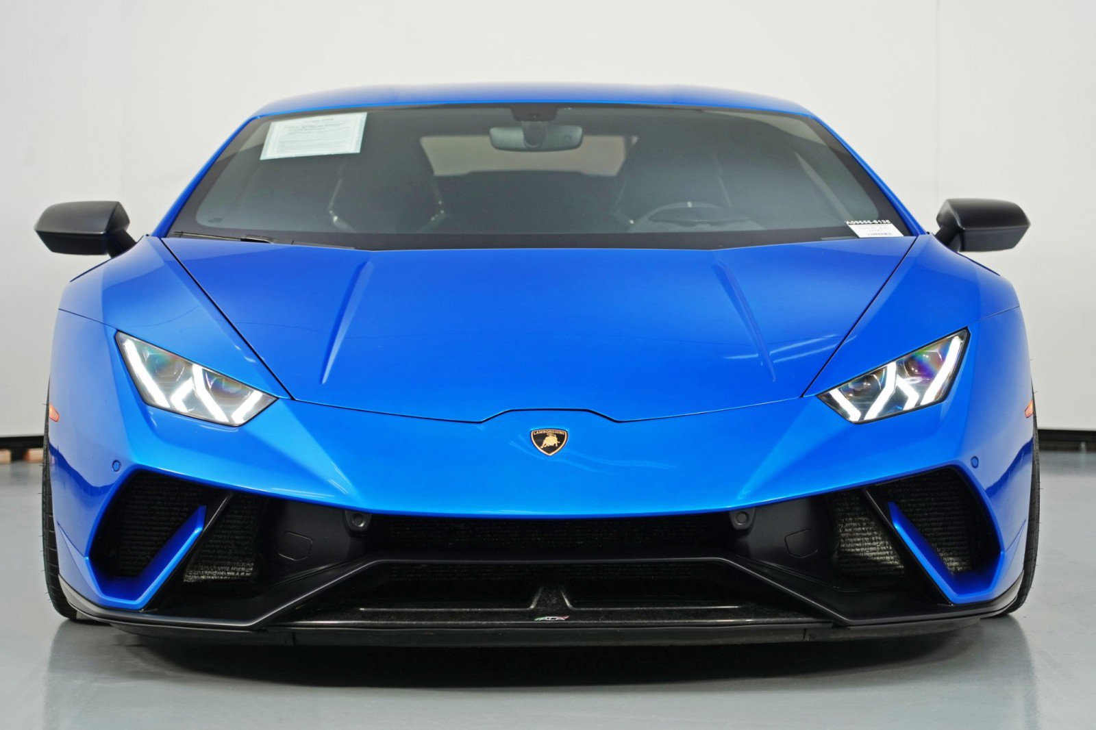 Used 2018 Lamborghini Huracan Performante image 7