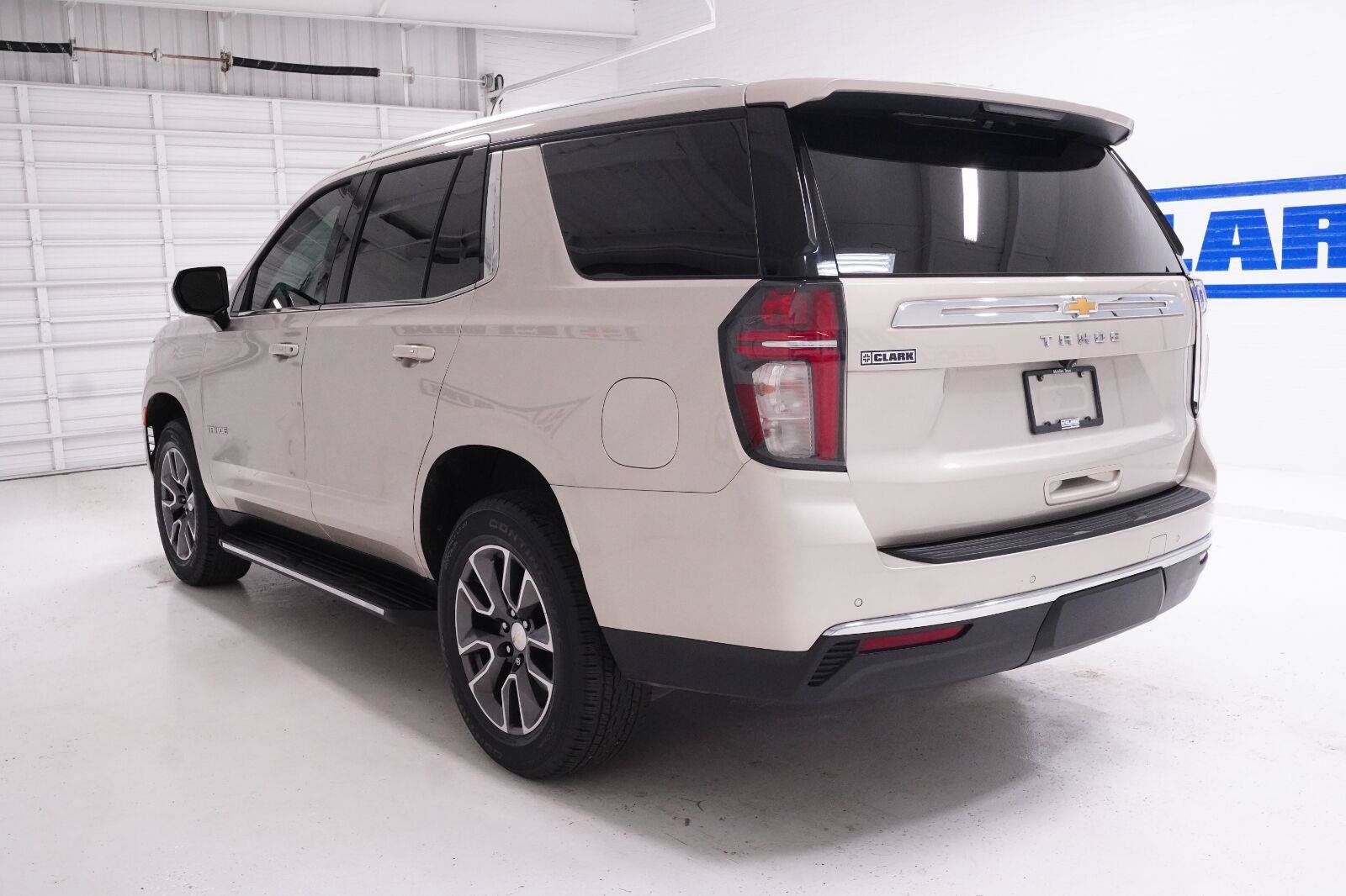 Used 2023 Chevrolet Tahoe LS RWD image 31
