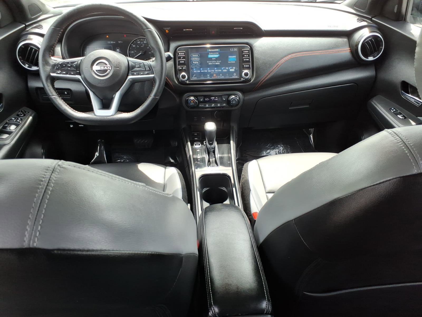 Used 2023 Nissan Kicks SR w/ SR Premium Package FWD image 12
