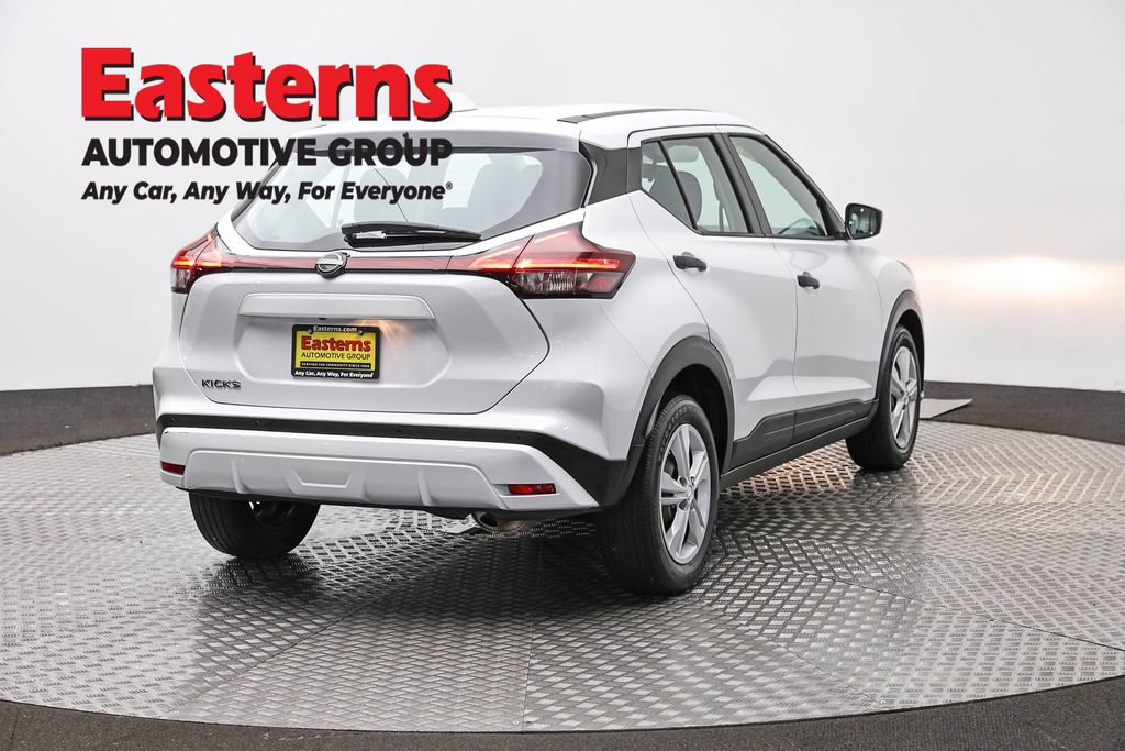 Used 2024 Nissan Kicks S FWD image 5