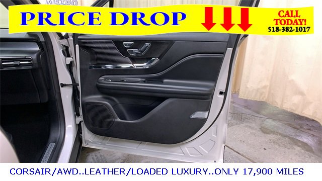 Used 2022 Lincoln Corsair AWD w/ Equipment Group 101A image 11