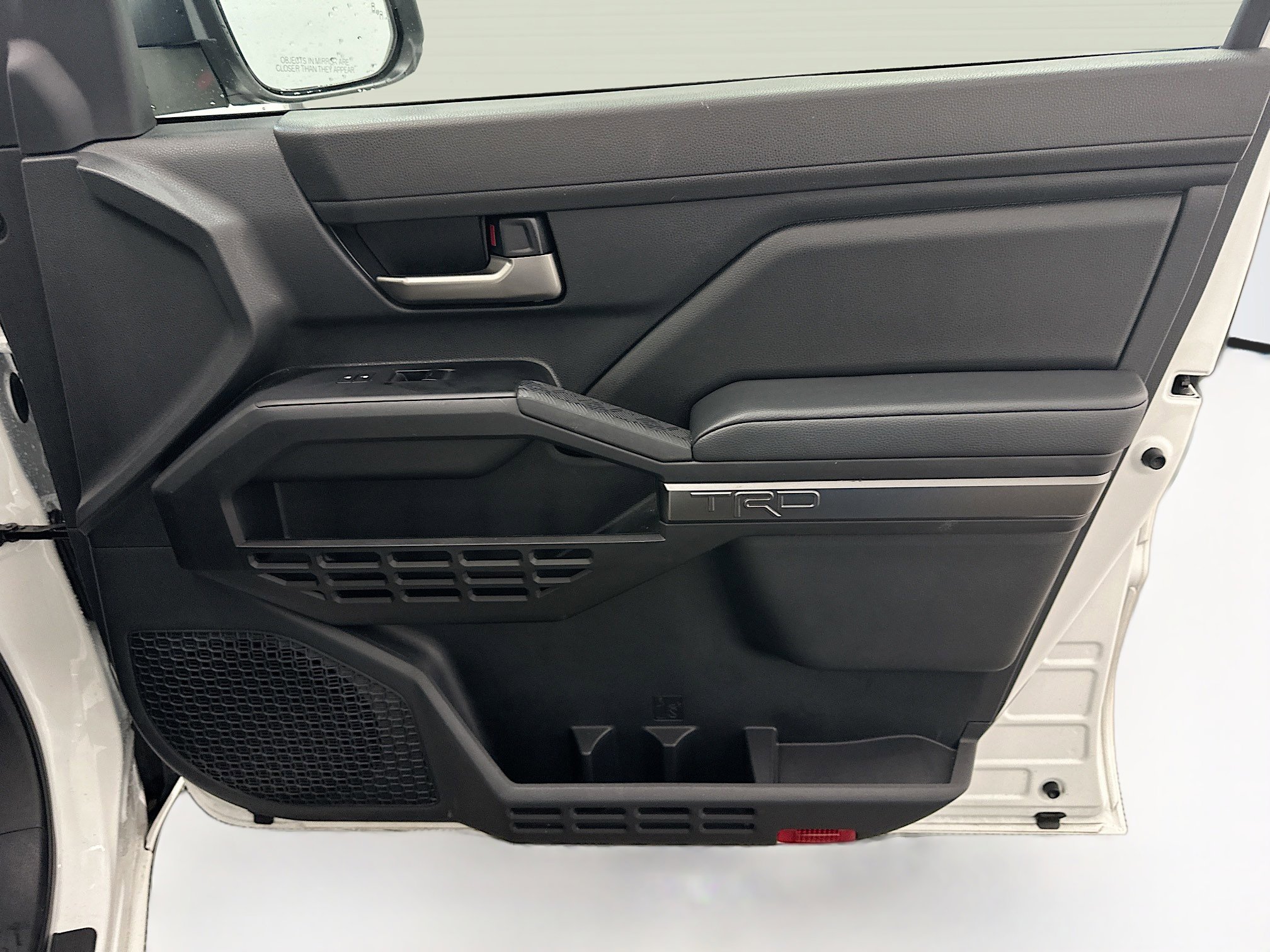 Used 2025 Toyota Tacoma TRD Off-Road image 33