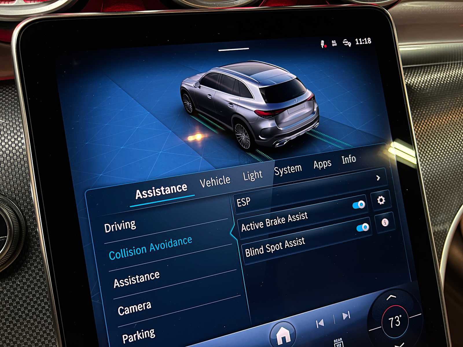 Used 2025 Mercedes-Benz GLC 300 4MATIC image 34