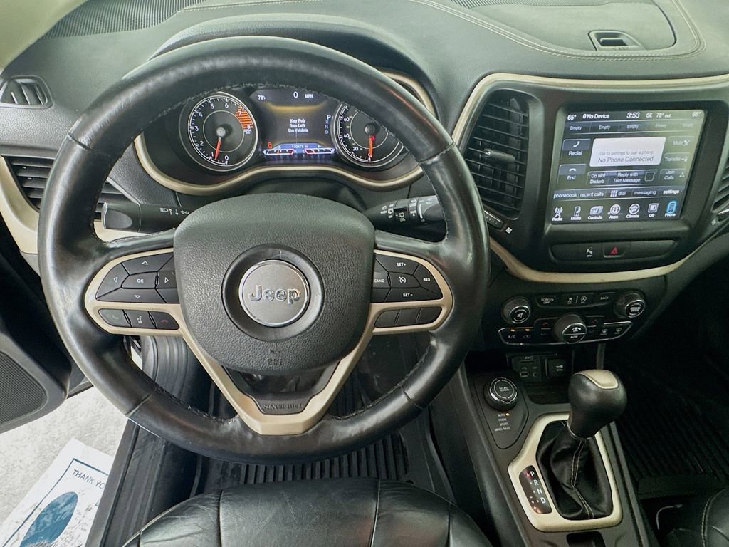 Used 2018 Jeep Cherokee Limited w/ Trailer Tow Group AWD/4WD image 12