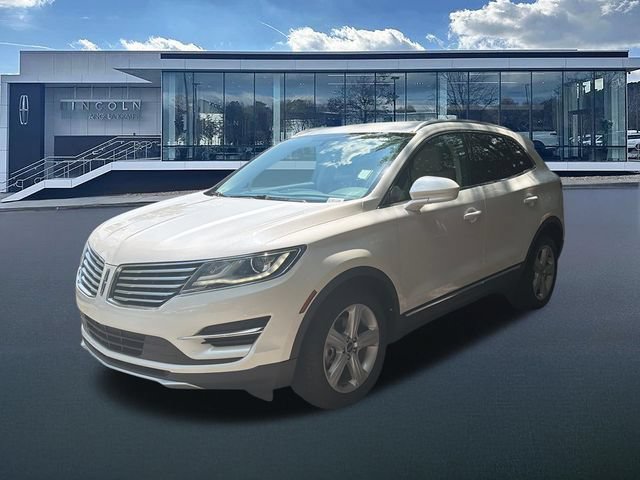 Used 2017 Lincoln MKC Premiere FWD image 3